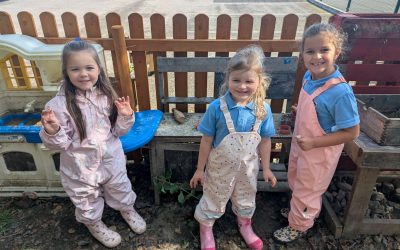Our new Junior Infants getting stuck into Outdoor Play!